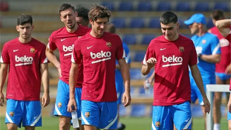 برشلونة يعرض علي يوفنتوس ثنائي الفريق
