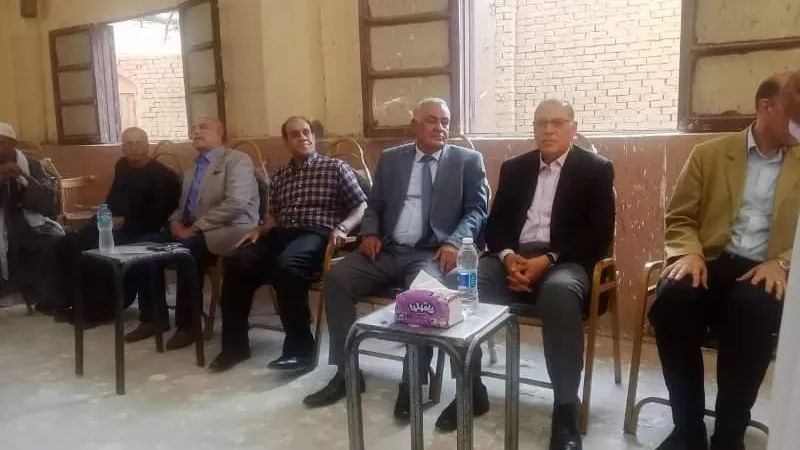 محافظ الشرقيةيُؤدي واجب العزاء في وفاة عم النائب لطفي شحاته