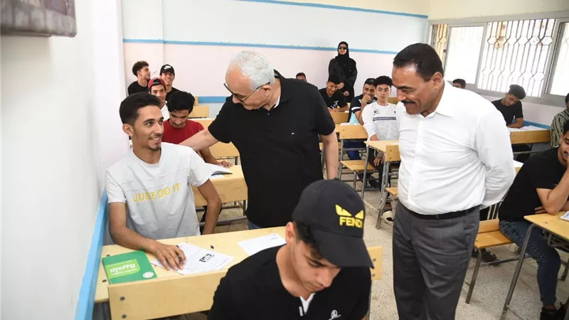 غدا.. طلاب الثانوية يؤدون امتحانات الجيولوجيا والتفاضل وعلم النفس