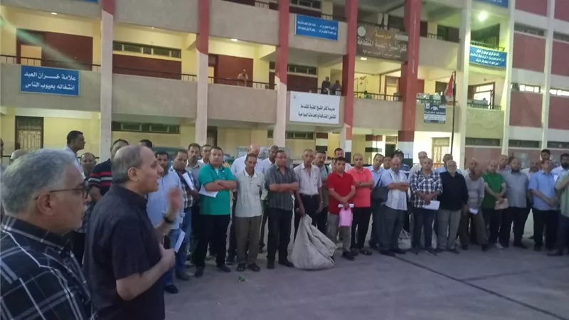 توزيع صناديق أسئلة امتحانات علم النفس والجيولوجيا بكفر الشيخ