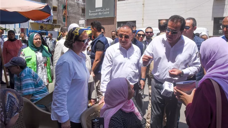 وزير الصحة ومحافظ الإسكندرية يتفقدان مقرات حملة ١٠٠ يوم صحة