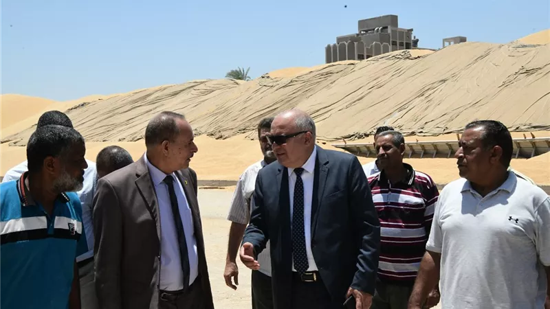 تخدم ٩قرى .. محافظ قنا يتفقد توسعات محطة معالجة الصرف الصحي بقوص