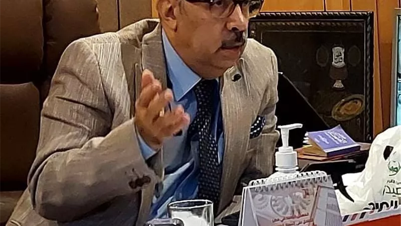 وكيل وزارة الصحة بأسيوط يجتمع المكتب الفني ومديري الإدارات الفنية