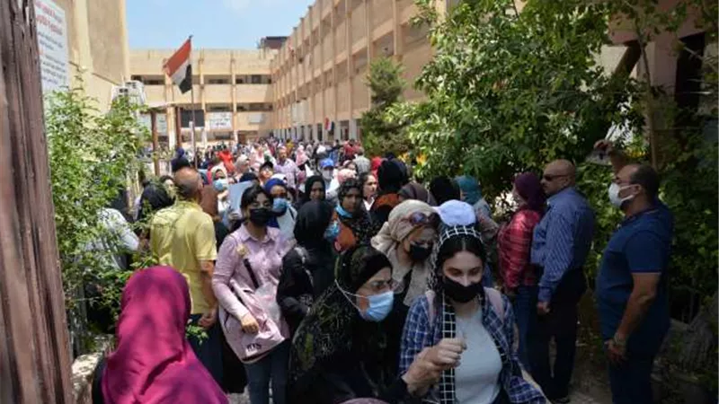 رغم الشكاوى.. التعليم: 5 آلاف طالب حصلوا على الدرجة النهائية في الكيمياء