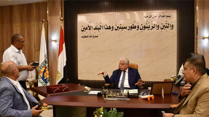 فودة يستقبل رئيس جهاز تعمير سيناء لبحث خطة الجهاز