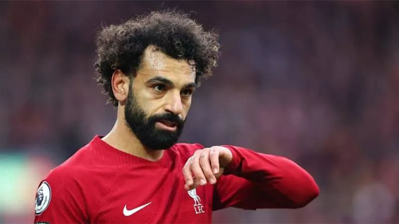 بسبب الأولمبياد .. بوادر أزمة بين ليفربول وصلاح
