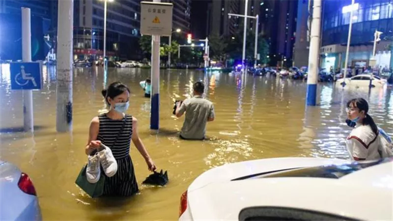 مصرع 6 وفقدان 3 آخرين جراء الأمطار الغزيرة جنوب غرب اليابان