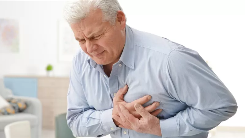 7 اعراض للنوبة القلبية.. احذرها