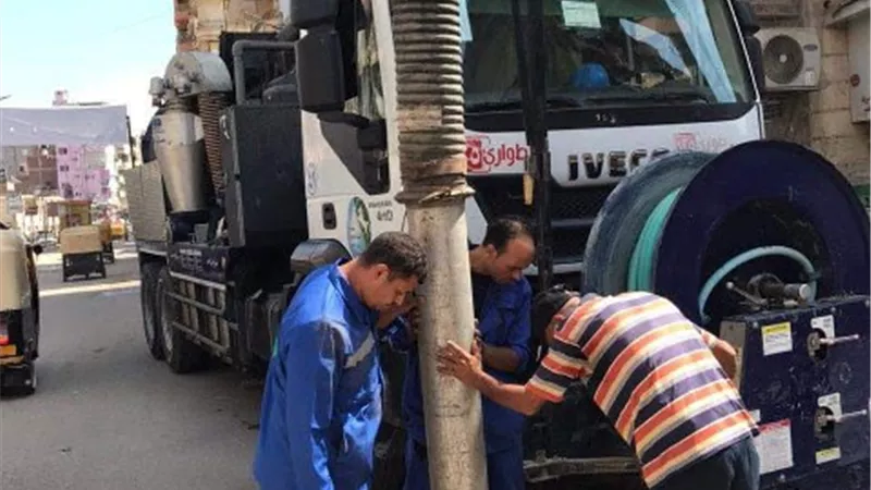 تطهير شبكات وخطوط الصرف الصحي بمركز كفر صقر بالشرقية