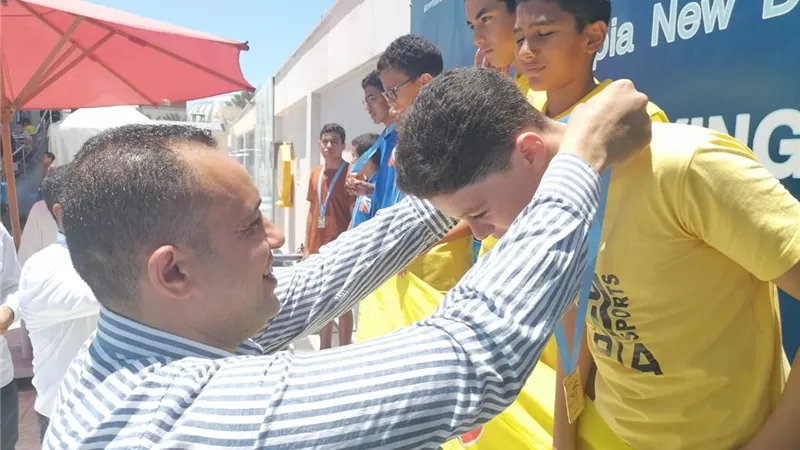 رئيس الجهاز يشهد نهائيات بطولة منطقة دمياط للسباحة
