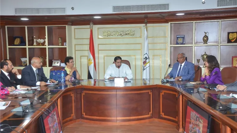 وفد هيئة إنقاذ الطفولة يلتقى نائب محافظ بنى سويف