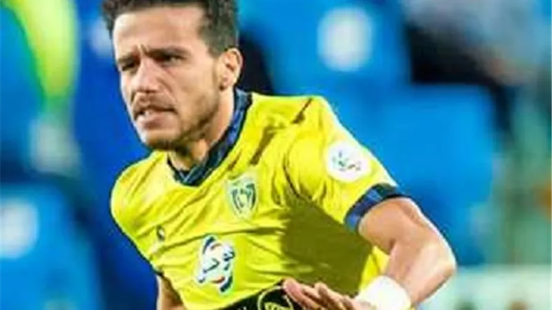 نجم الأهلي: مصطفى فتحي انضم للقلعة الحمراء رسميًا منذ دقائق