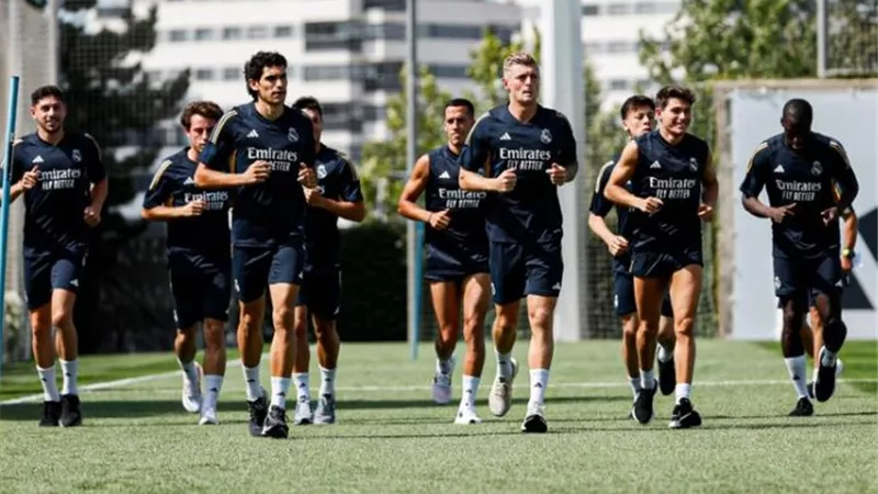 اسباب غياب الثنائى داني ثيبايوس وبيلينجهام عن تدريبات ريال مدريد