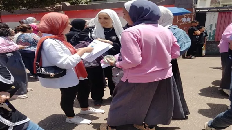 طلاب الثانويه العامه بالاسكندريه مبسوطين من الجبر والفلسفه وغير راضيين عن الاحياء