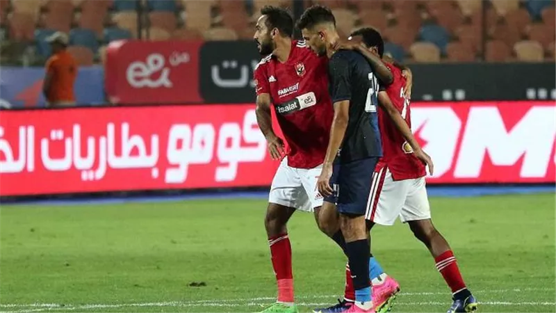 خوفا من الاهلى .. الزمالك يحّصن نجمى الفريق بعقود فئة أولى