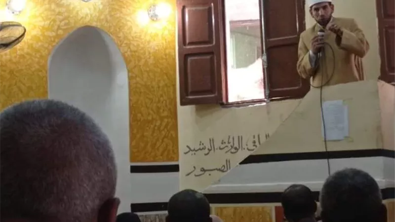 خريجي الأزهر بالمنيا يؤدون خطبة الجمعة بمساجد المحافظة
