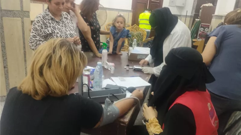 حملة 100 يوم صحة تقدم خدماتها بكنيسة ماري مينا بكفر الشيخ