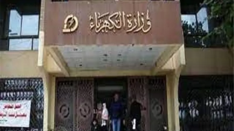 توصيل التيار ل 80 الف فدان بالعوينات وكهربة 650 بئر ارتوازى