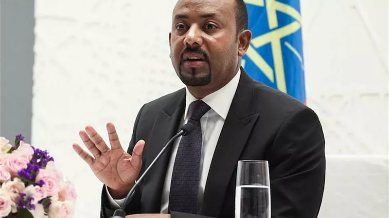 آبي أحمد يشيد بالقيادة الحكيمة للرئيس السيسي ويؤكد التزامه بعدم الإضرار بمصر