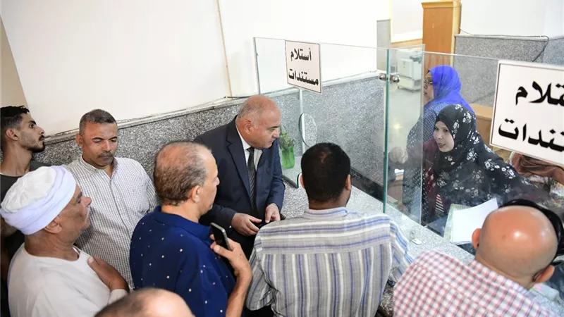 محافظ قنا يفاجئ المركز التكنولوجي بمدينه قنا للاطمئنان علي مستوى