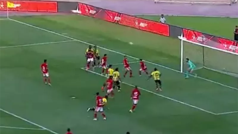 أوتشايا يدرك هدف التعادل للمقاولون أمام الأهلي.. فيديو