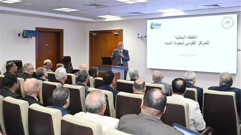 سويلم يستعرض الخطة البحثية للمركز القومى لبحوث المياه