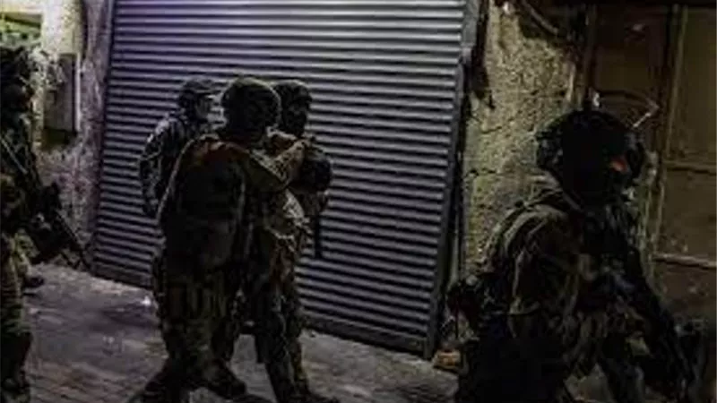 إسرائيل تعتقل 9 فلسطينيين بـ الضفة الغربية