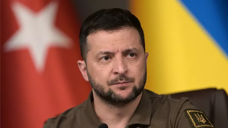 خبير أمريكي: اليأس قد يدفع زيلينسكي لاستخدام الصواريخ ضد روسيا