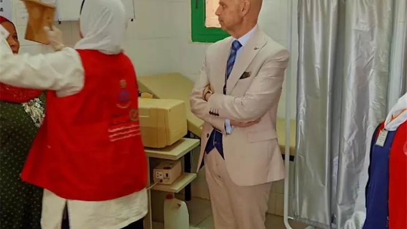 مسعود يتابع عمل الفرق الطبية لمبادرة١٠٠يوم صحة