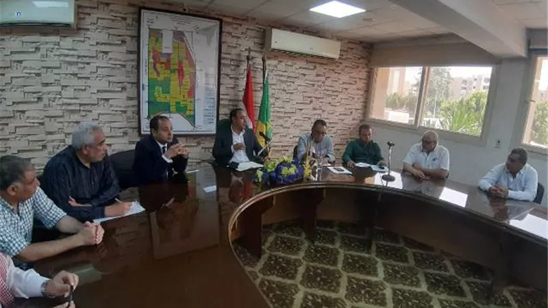 نتائج اجتماع جهاز الشروق مع حائزى أراضى بالمناطق المضافة.. بالصور