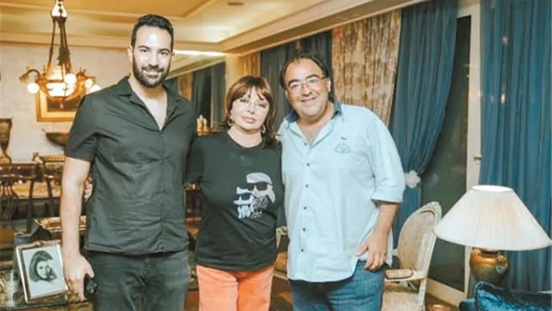 دموع نبيلة عبيد في فيلم تسجيلي عن 
