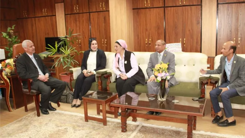 د. المنشاوي:الاستعانة بخريجي جامعة أسيوط في المدارس اليابانية