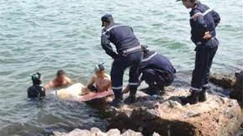 مصرع 3 شباب غرقًا في بحر نبروه بالدقهلية