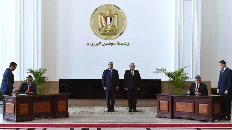 إصدار تراخيص المشروعات الصناعية داخل المناطق الحرة والاستثمارية