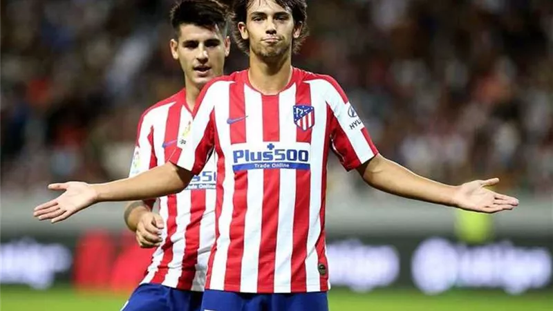 موقف أتلتيكو مدريد من رغبة فيليكس بالانتقال إلى برشلونة