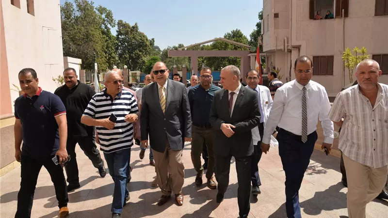 محافظ أسيوط يفتتح وحدة الرعاية المركزة للأطفال بمستشفى المبرة