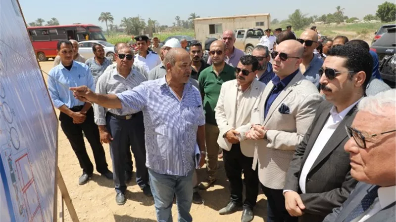 غنيم يتفقد مشروع محطة معالجة الصرف الصحي بقرية دلهانس