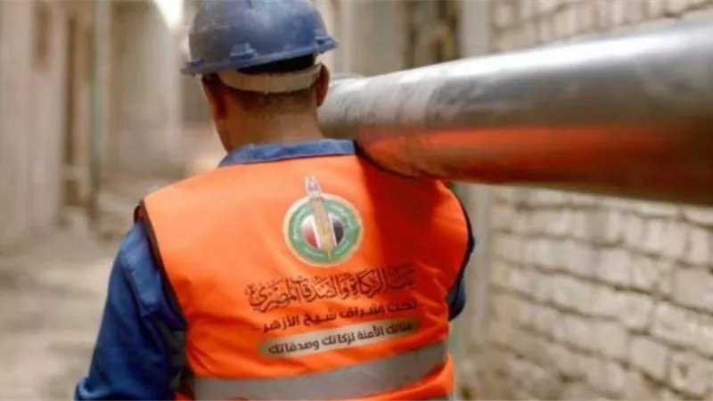 بيت الزكاة والصدقات المصري يمد يد العون لترميم وتأثيث منازل