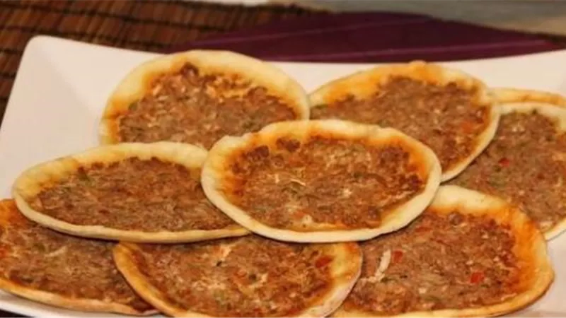 خطوات تحضيراللحم بالعجين