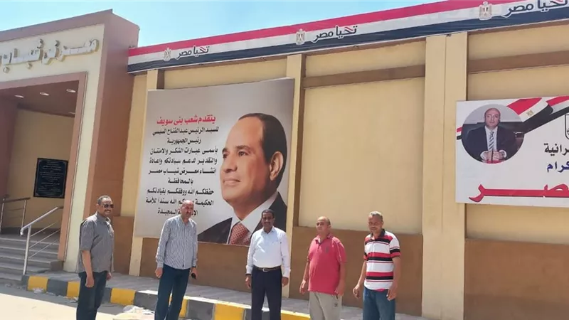 البدء فى تجهيز محلات معرض 