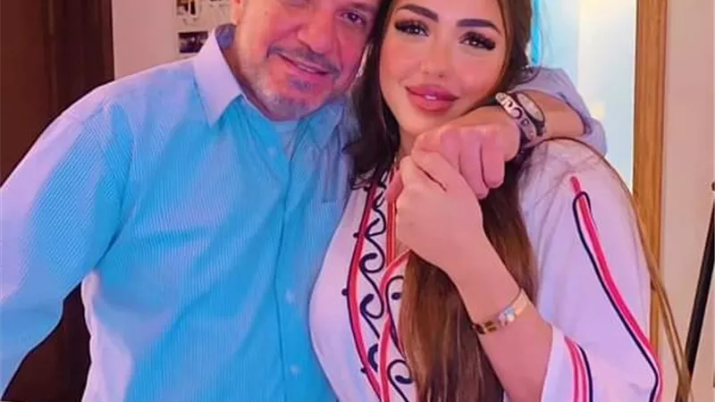 أحمد سلامة يكشف حقيقة ضرب ابنته سارة بسبب ملابسها