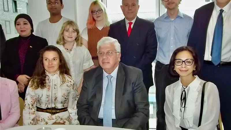 وزير التعليم العالي يبحث التعاون مع جامعة لندن للتخصصات المتداخلة