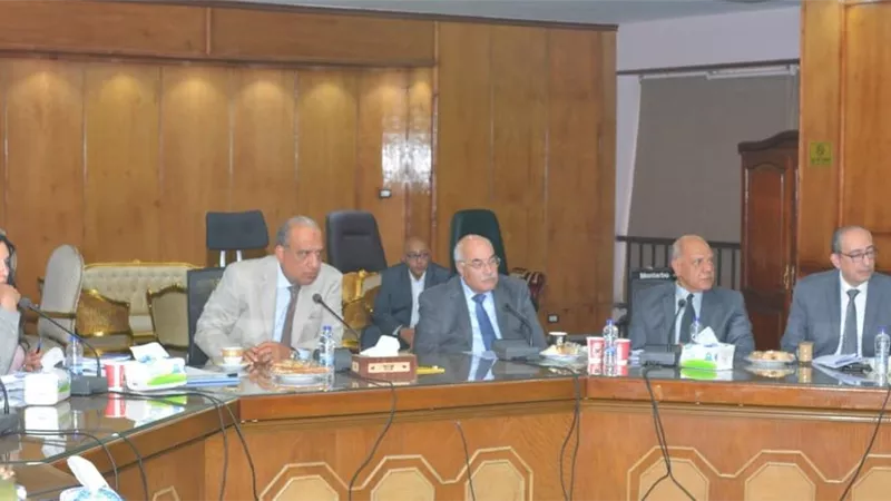 وزير قطاع الأعمال: «غزل 4» بالمحلة الكبرى باكورة المصانع الجديدة