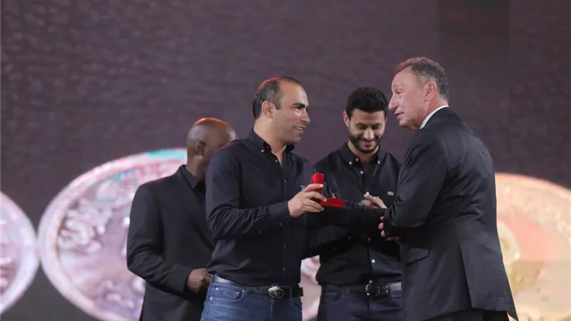 الخطيب وسيد عبد الحفيظ يرفضان رحيل الشناوي عن الأهلي