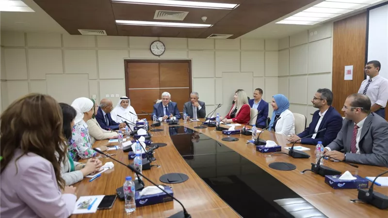 وزير التعليم العالي يزور الجامعة العربية المفتوحة بمصر