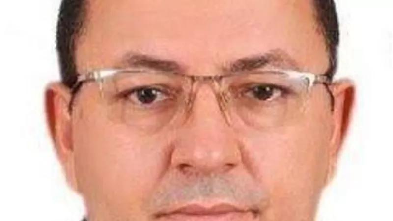 المنشاوي يكلف الدكتور دويب حسين صابر بأعمال عمادة حقوق اسيوط