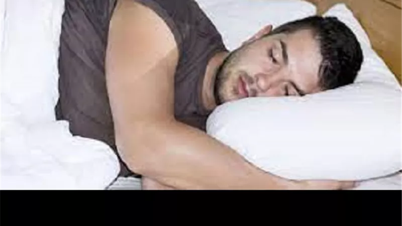 ثلاثة فوائد لاستحباب النوم على طهارة