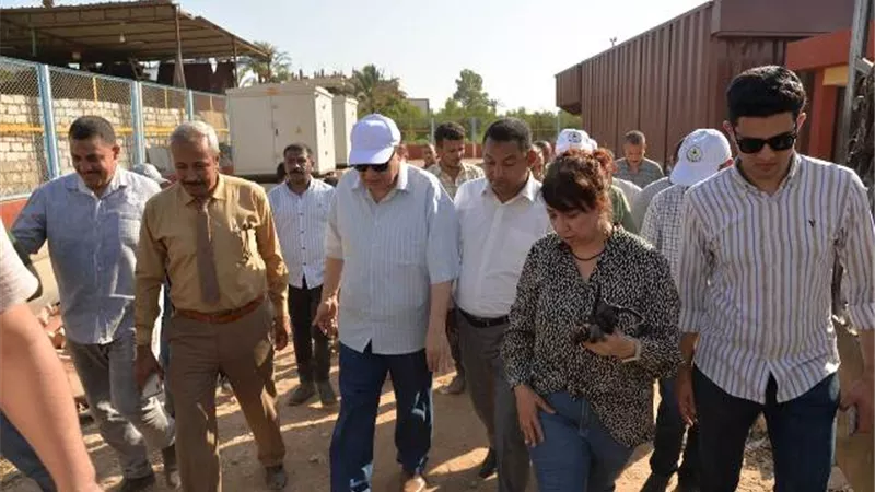 محافظ أسيوط يتفقد أعمال تنفيذ محطة معالجة صرف صحي قرية الكوم