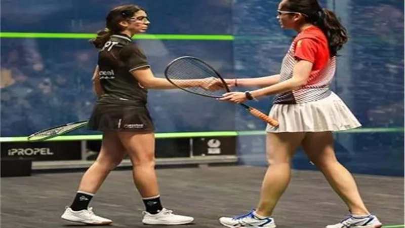 والدة بطلة العالم للإسكواش تفتح النار على الاتحاد المصري