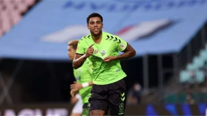 المهاجم الاجنبى يثير القلق داخل الاهلى..تفاصيل
